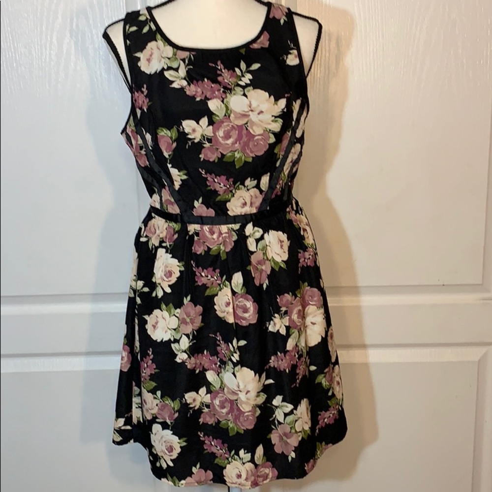 Three pink hearts sleeveless floral printed dress